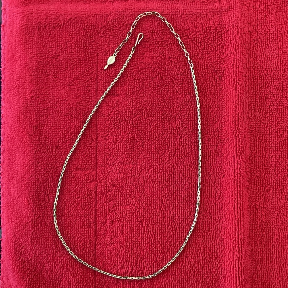 Sarah Coventry gold tone chain